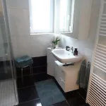 Wohlfuehl & Am Birnengarten - Ruhige Mit Bad & Wlan Casa de hóspedes 3*