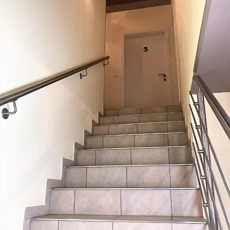 Konukevi Wohlfuehl & Am Birnengarten - Ruhige Mit Bad & Wlan Magdeburg