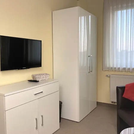 Maison d'hôtes Wohlfuehl & Am Birnengarten - Ruhige Mit Bad & Wlan 3*