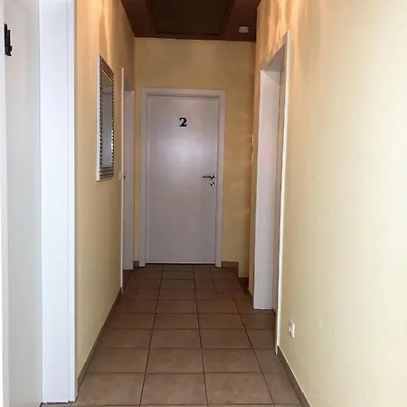 게스트하우스 Wohlfuehl & Am Birnengarten - Ruhige Mit Bad & Wlan 마그데부르크