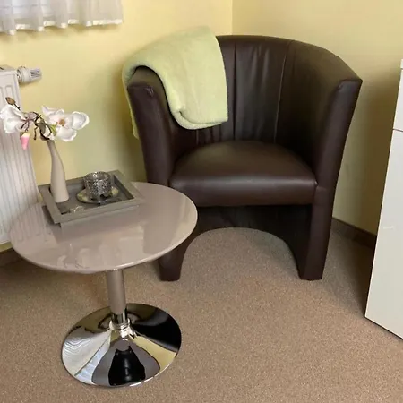 Wohlfuehl & Am Birnengarten - Ruhige Mit Bad & Wlan Konukevi