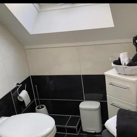 Wohlfuehl & Am Birnengarten - Ruhige Mit Bad & Wlan Maison d'hôtes 3*