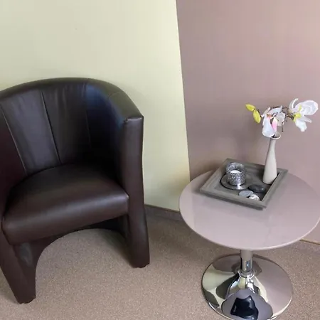 Wohlfuehl & Am Birnengarten - Ruhige Mit Bad & Wlan Konukevi Magdeburg