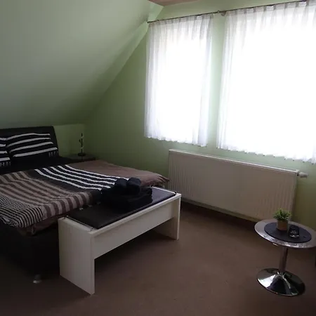 게스트하우스 Wohlfuehl & Am Birnengarten - Ruhige Mit Bad & Wlan 마그데부르크