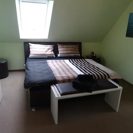 Guest house Wohlfuehl & Am Birnengarten - Ruhige Mit Bad & Wlan 3*