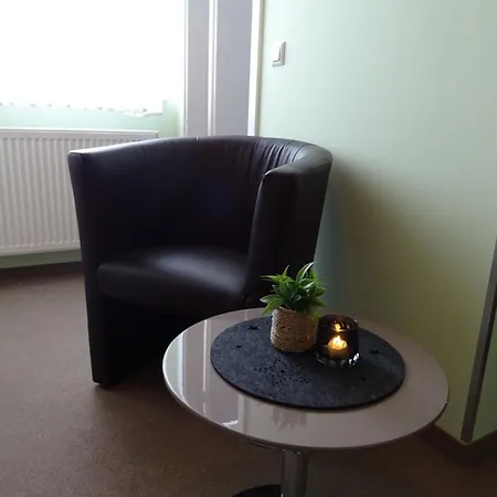 Wohlfuehl & Am Birnengarten - Ruhige Mit Bad & Wlan 게스트하우스 3*