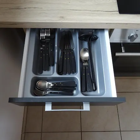 Wohlfuehl & Am Birnengarten - Ruhige Mit Bad & Wlan بيت ضيافة ماغديبورغ