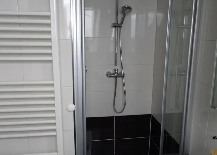 Wohlfuehl & Am Birnengarten - Ruhige Mit Bad & Wlan 3*