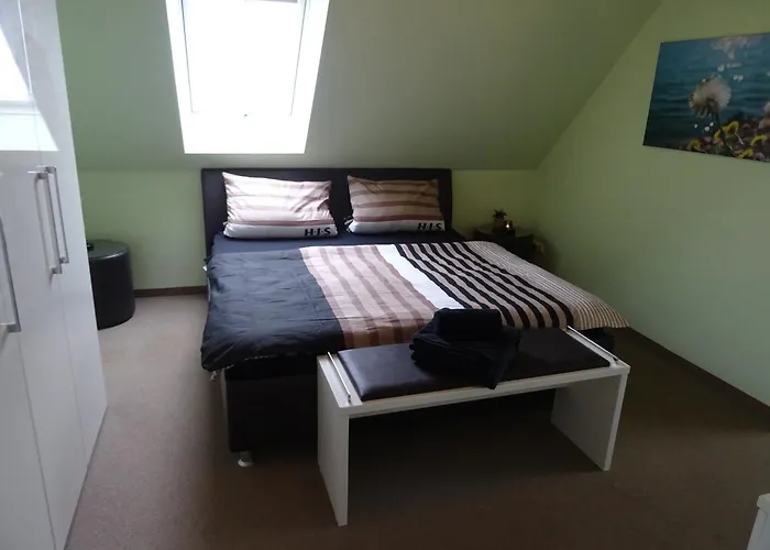 Maison d'hôtes Wohlfuehl & Am Birnengarten - Ruhige Mit Bad & Wlan 3*