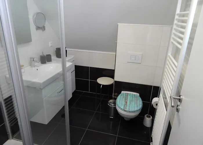 Wohlfuehl & Am Birnengarten - Ruhige Mit Bad & Wlan 3*