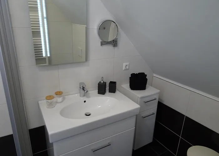 Wohlfuehl & Am Birnengarten - Ruhige Mit Bad & Wlan