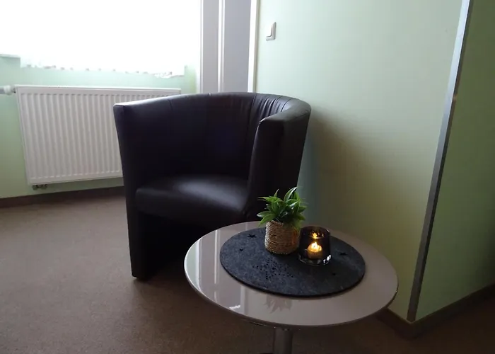 Wohlfuehl & Am Birnengarten - Ruhige Mit Bad & Wlan Pensionat 3*