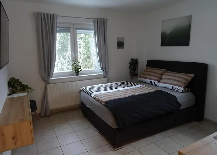 Wohlfuehl & Am Birnengarten - Ruhige Mit Bad & Wlan 3*