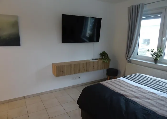 Wohlfuehl & Am Birnengarten - Ruhige Mit Bad & Wlan 3*